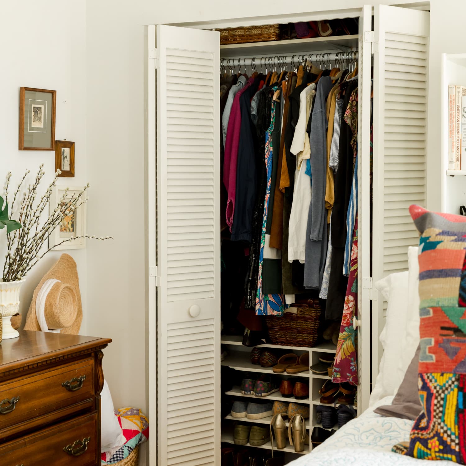 Short hanging closet organizer top